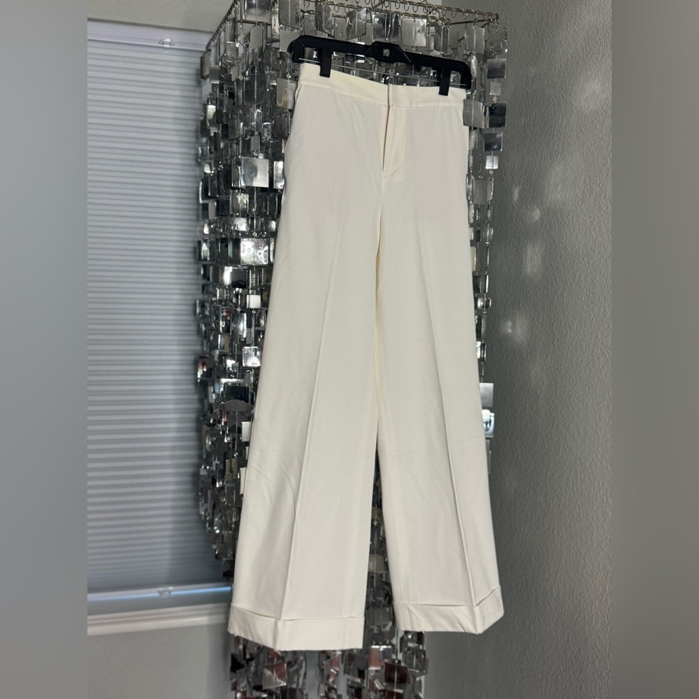 Alice + Olivia White Straight Leg Pants